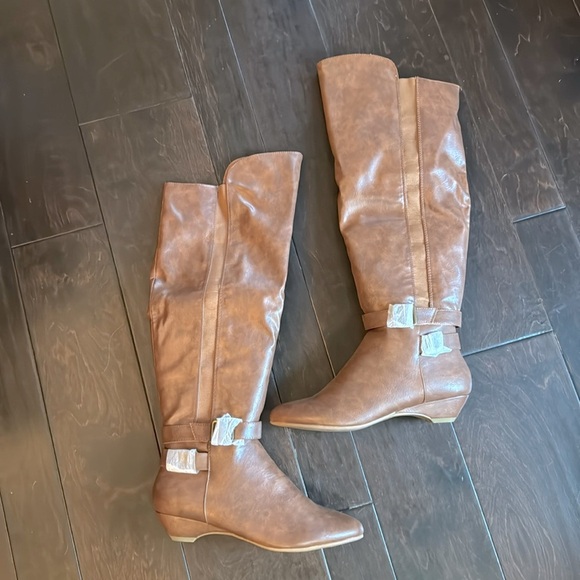 Tall brown boots nWT 7 - Picture 1 of 9